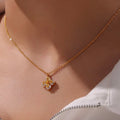 Clover luck necklace
