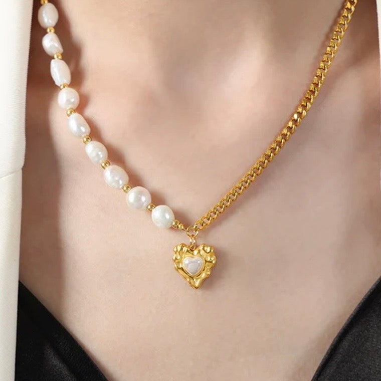 Aurora pearl heart necklace