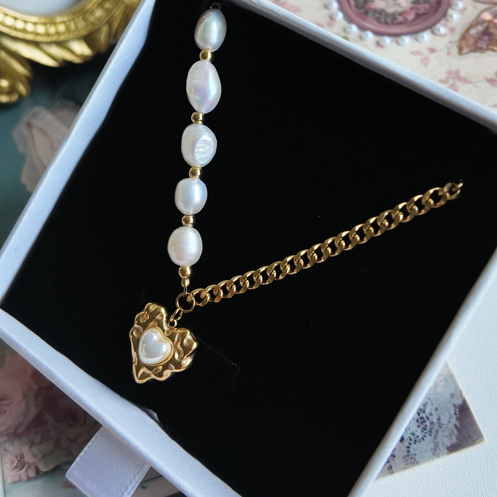 Aurora pearl heart necklace