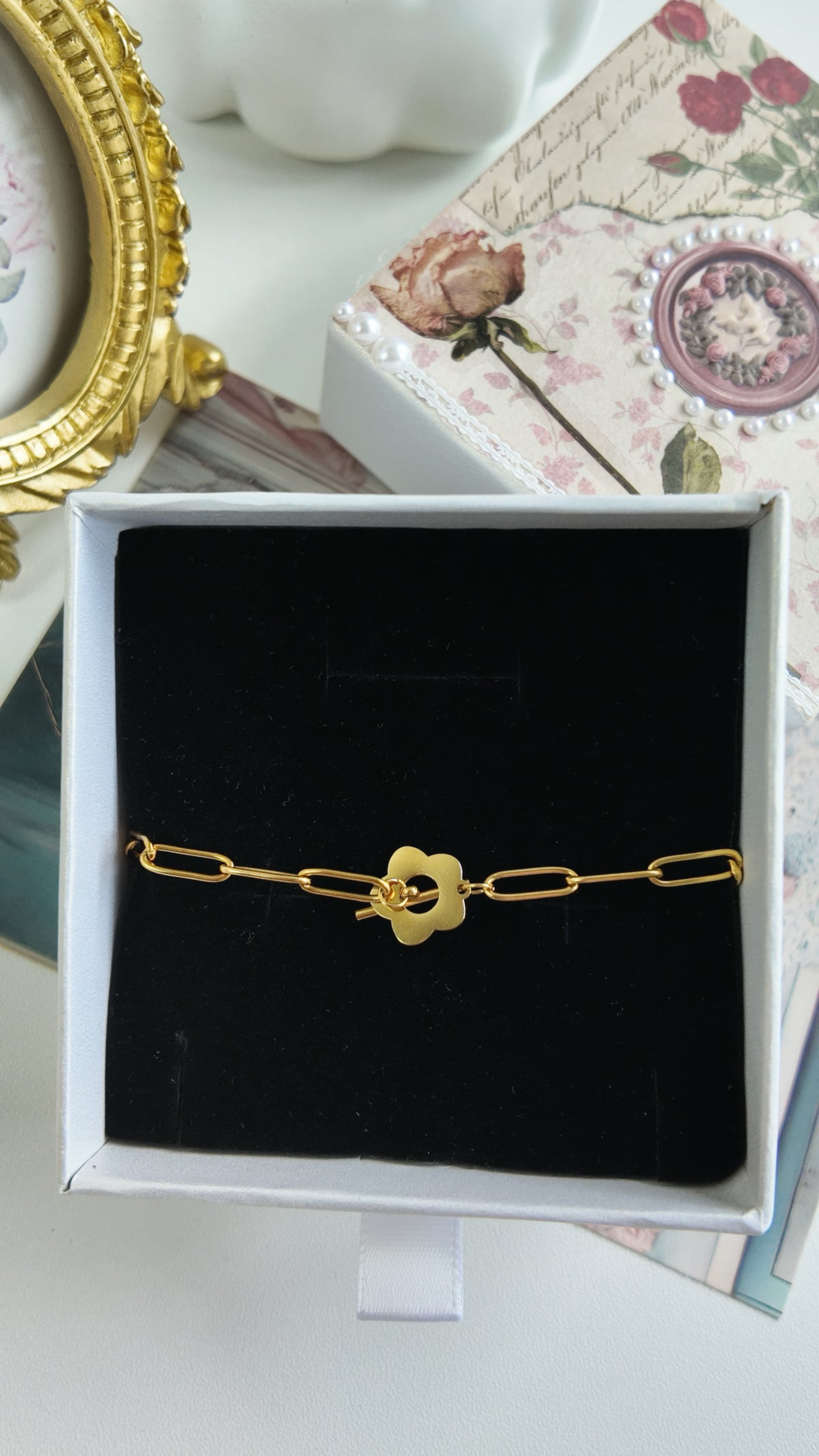 Daisy Paperclip Bracelet
